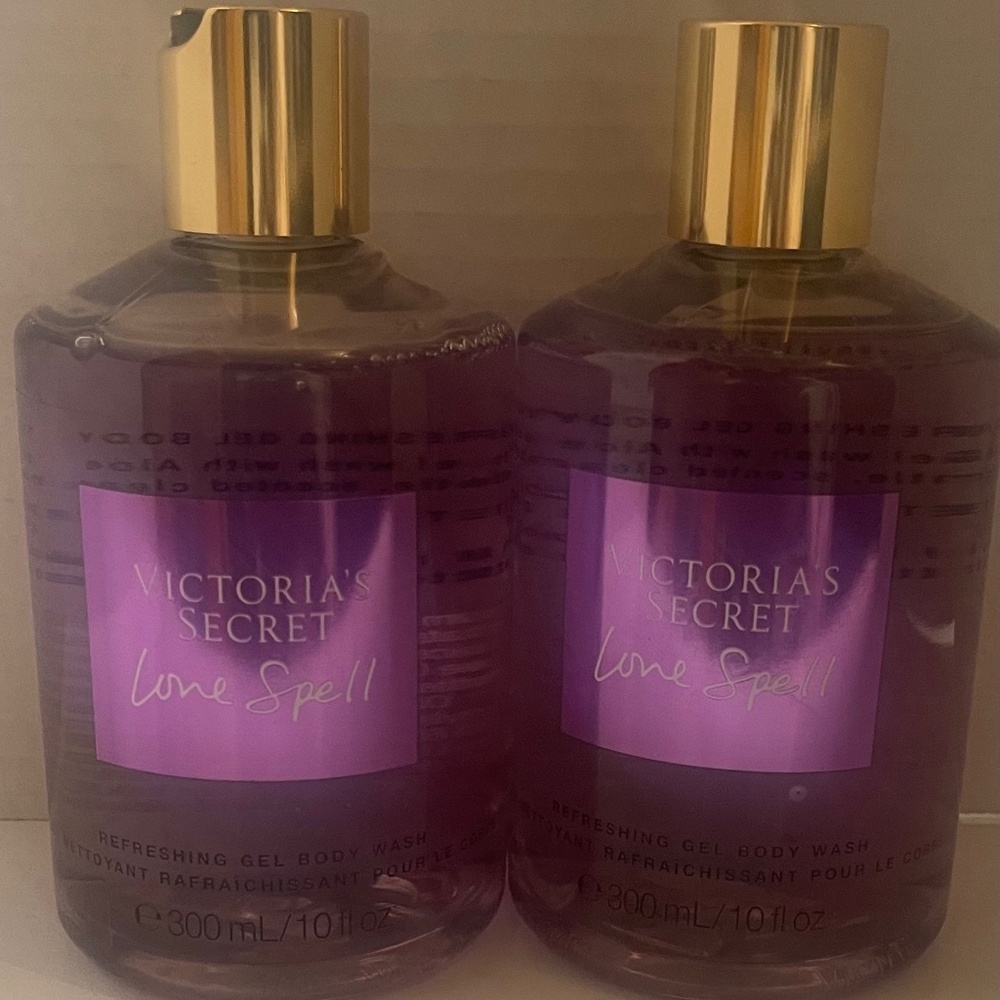 Victoria's Secret "Love Spell' Refreshing Gel Body Wash 2 BOTTLES